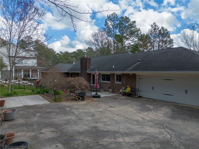 650 Riverside Road, Roswell, GA 30075