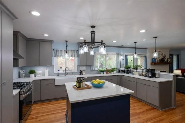 650 Riverside Road, Roswell, GA 30075