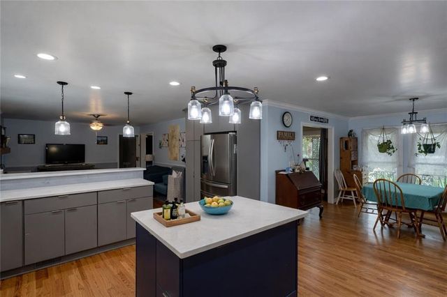 650 Riverside Road, Roswell, GA 30075