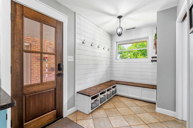2781 Stratford Drive, Upper Arlington, OH 43220