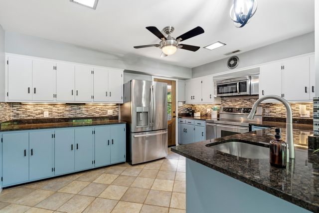 2781 Stratford Drive, Upper Arlington, OH 43220