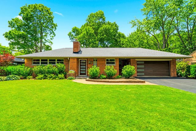 2781 Stratford Drive, Upper Arlington, OH 43220
