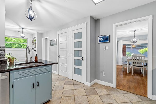 2781 Stratford Drive, Upper Arlington, OH 43220