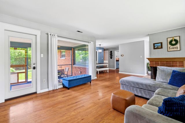 2781 Stratford Drive, Upper Arlington, OH 43220