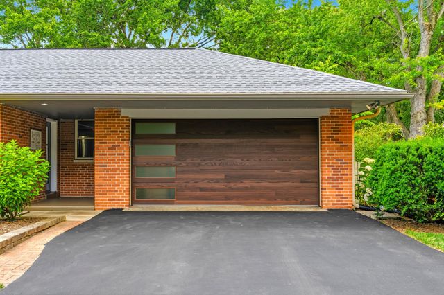 2781 Stratford Drive, Upper Arlington, OH 43220