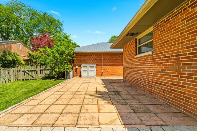 2781 Stratford Drive, Upper Arlington, OH 43220