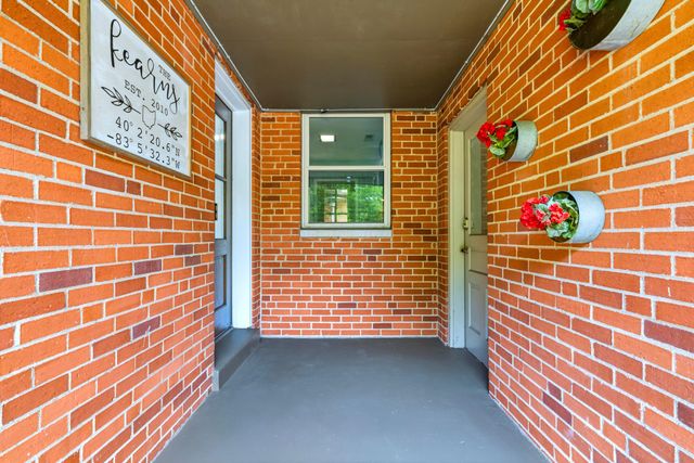 2781 Stratford Drive, Upper Arlington, OH 43220