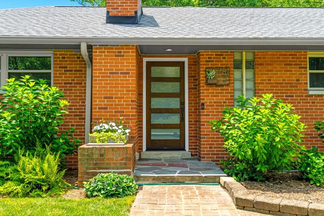 2781 Stratford Drive, Upper Arlington, OH 43220