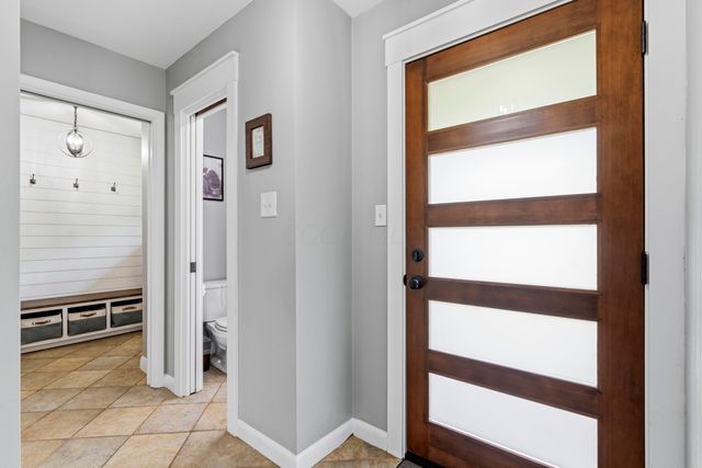 2781 Stratford Drive, Upper Arlington, OH 43220