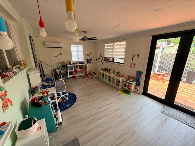 1525 SW 19th Ter, Miami, FL 33145