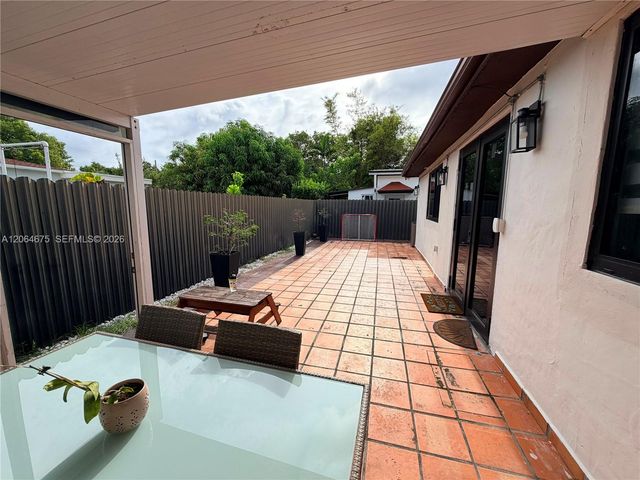 1525 SW 19th Ter, Miami, FL 33145