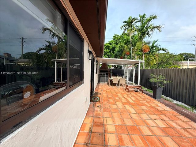 1525 SW 19th Ter, Miami, FL 33145