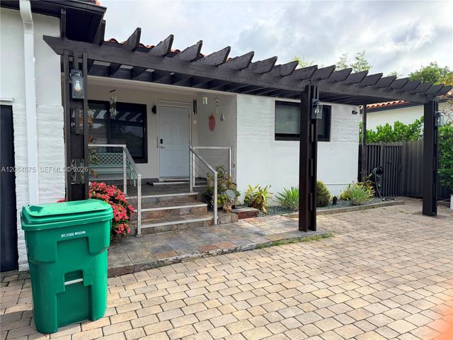 1525 SW 19th Ter, Miami, FL 33145