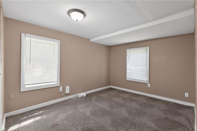 8318 Pershing Road, Raytown, MO 64138