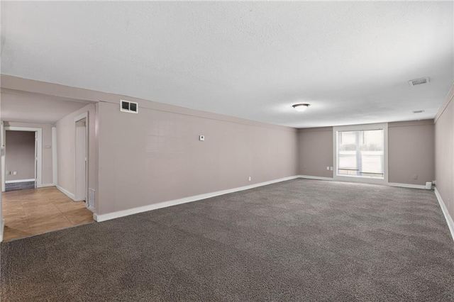 8318 Pershing Road, Raytown, MO 64138