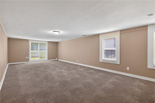 8318 Pershing Road, Raytown, MO 64138