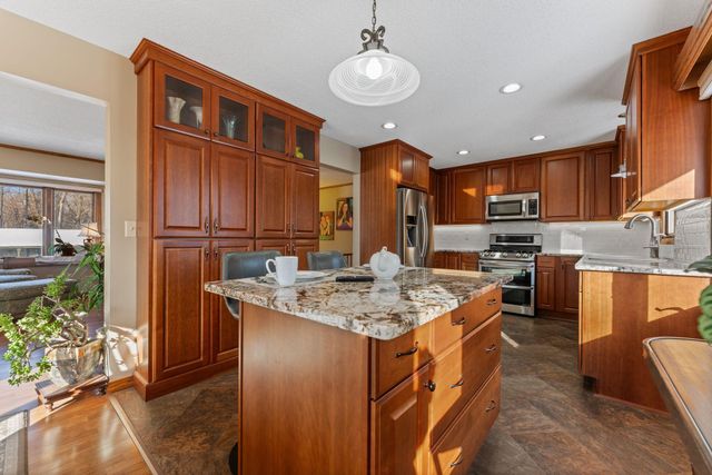 1655 18th Avenue NW, New Brighton, MN 55112