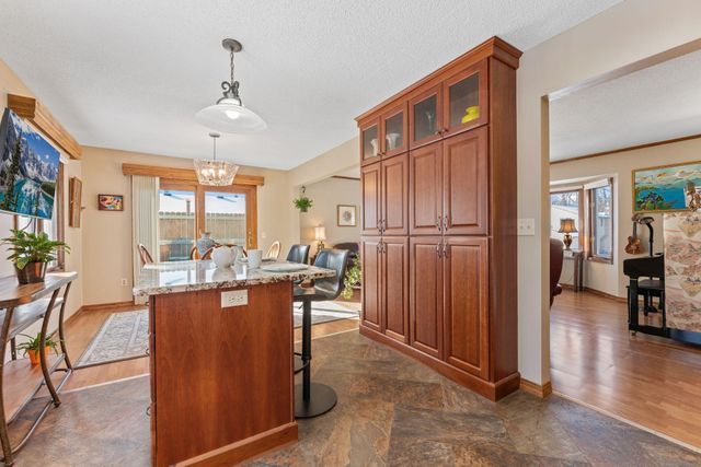 1655 18th Avenue NW, New Brighton, MN 55112