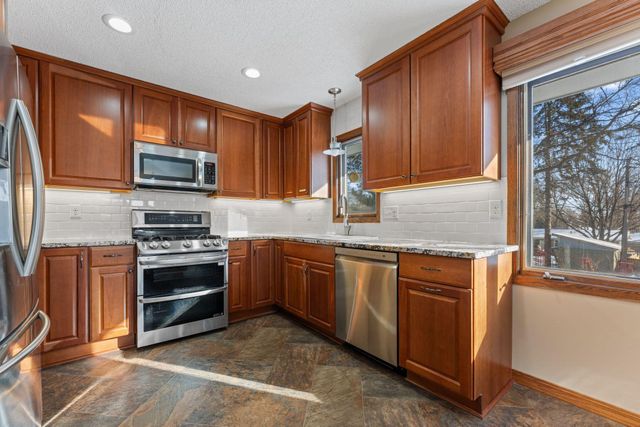 1655 18th Avenue NW, New Brighton, MN 55112