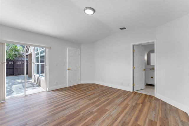 8113 SW 157 CT, Miami, FL 33193