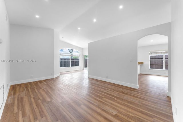 8113 SW 157 CT, Miami, FL 33193