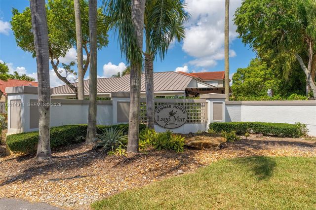 8113 SW 157 CT, Miami, FL 33193