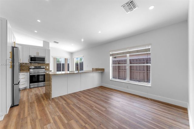 8113 SW 157 CT, Miami, FL 33193