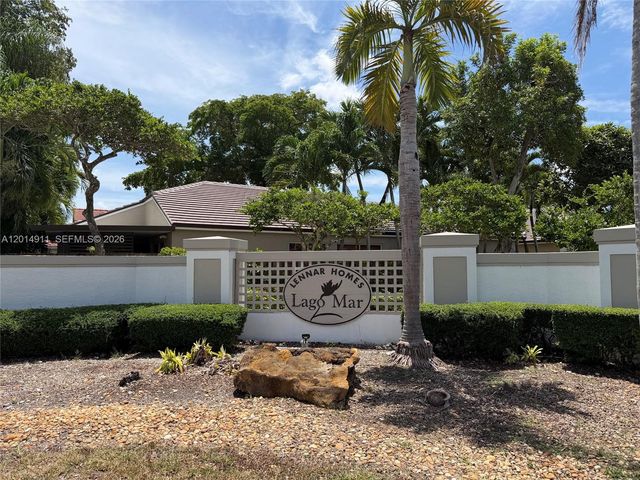 8113 SW 157 CT, Miami, FL 33193