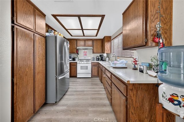 1012 N Vernon Avenue, Azusa, CA 91702
