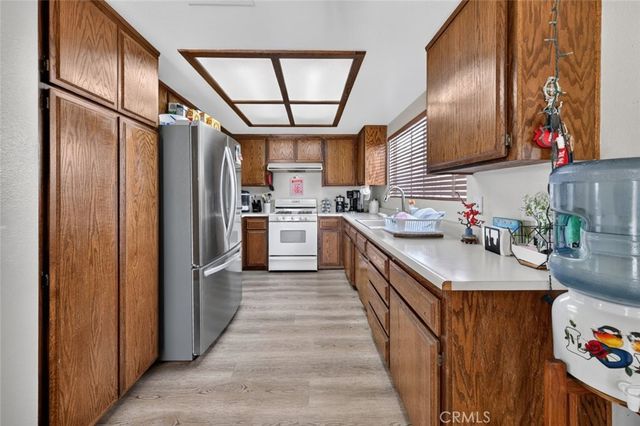 1012 N Vernon Avenue, Azusa, CA 91702