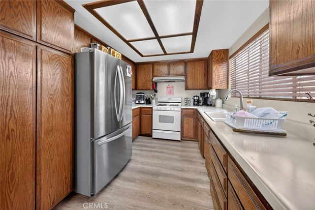 1012 N Vernon Avenue, Azusa, CA 91702