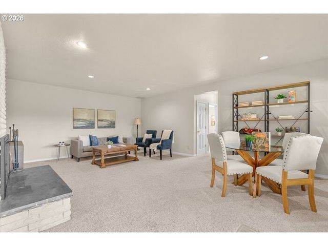 13195 Nw Logie Trail Rd, Hillsboro, OR 97124