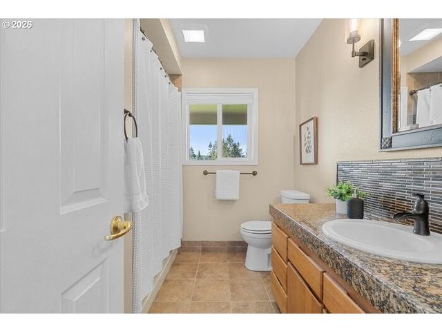 13195 Nw Logie Trail Rd, Hillsboro, OR 97124