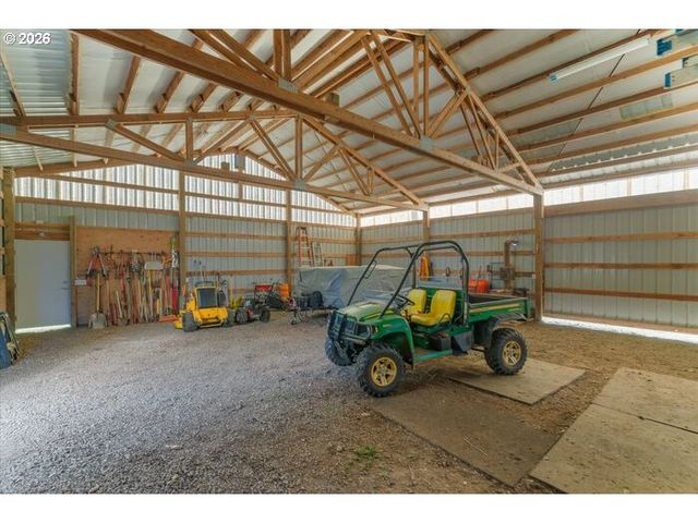 13195 Nw Logie Trail Rd, Hillsboro, OR 97124