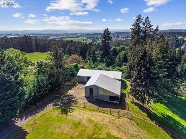 13195 Nw Logie Trail Rd, Hillsboro, OR 97124