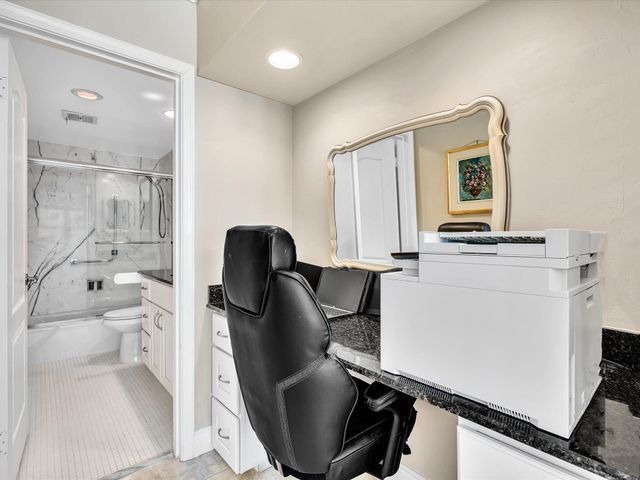 3333 NE 34th Street 319, Fort Lauderdale, FL 33308