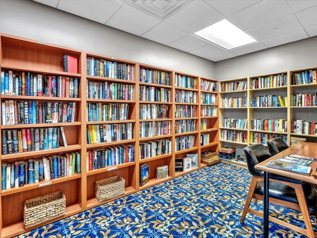 3333 NE 34th Street 319, Fort Lauderdale, FL 33308