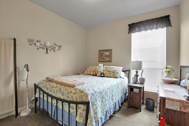 19214 E Buckeye Ave, Greenacres, WA 99027