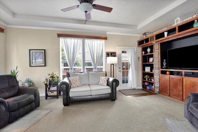 19214 E Buckeye Ave, Greenacres, WA 99027