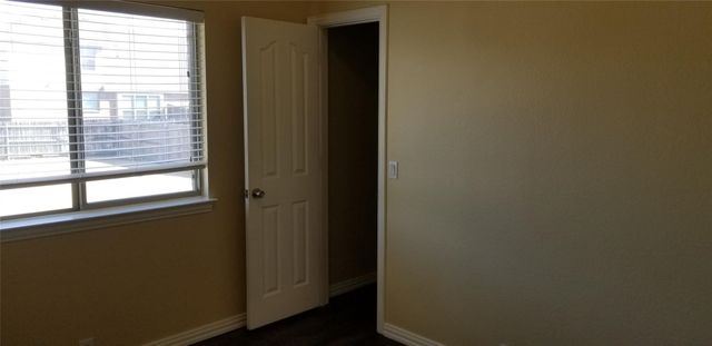 903 Lasso Lane, Mansfield, TX 76063