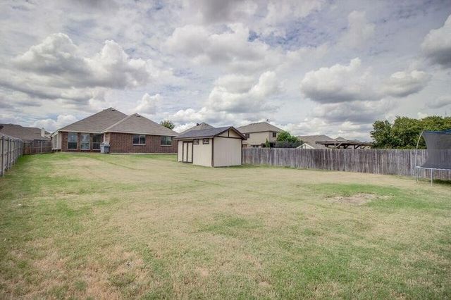 903 Lasso Lane, Mansfield, TX 76063