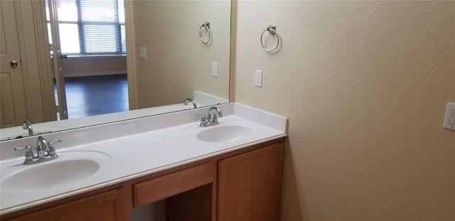 903 Lasso Lane, Mansfield, TX 76063