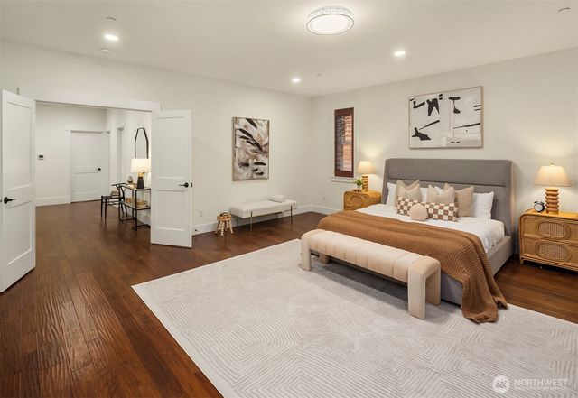 14424 SE 17th St, Bellevue, WA 98007