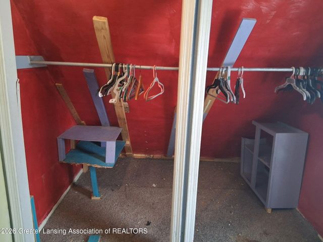 2807 W Jolly Road, Lansing, MI 48911