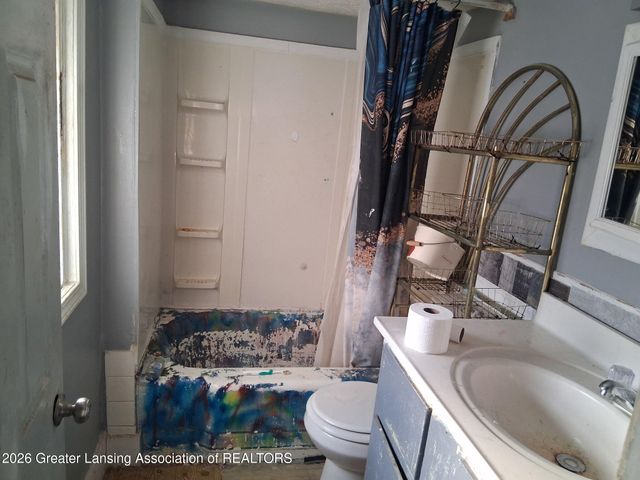 2807 W Jolly Road, Lansing, MI 48911