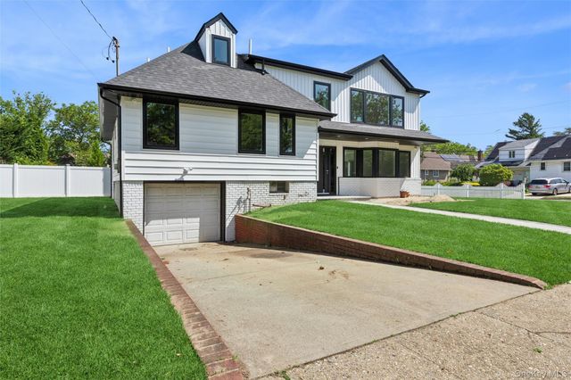 934 Eileen Terrace, Woodmere, NY 11598