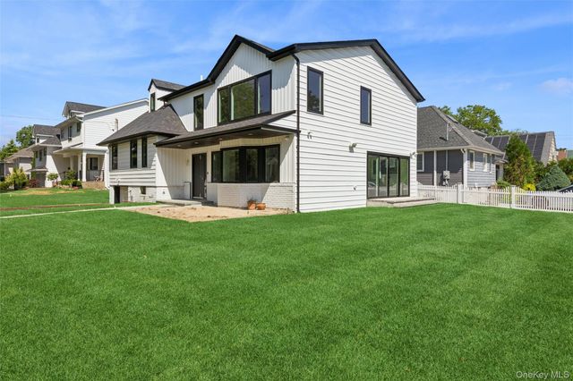 934 Eileen Terrace, Woodmere, NY 11598