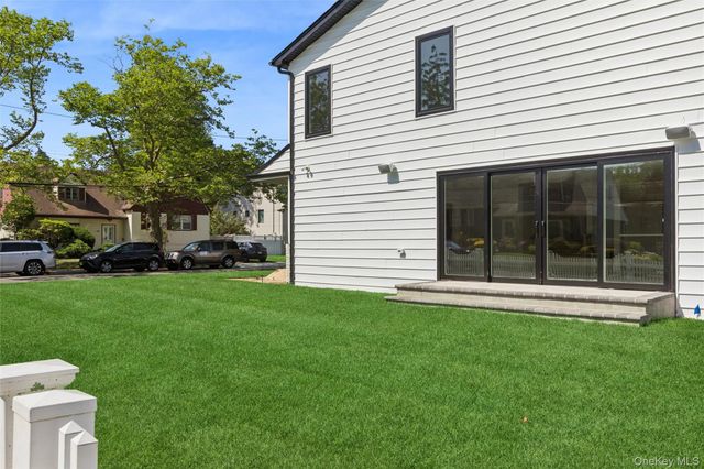 934 Eileen Terrace, Woodmere, NY 11598
