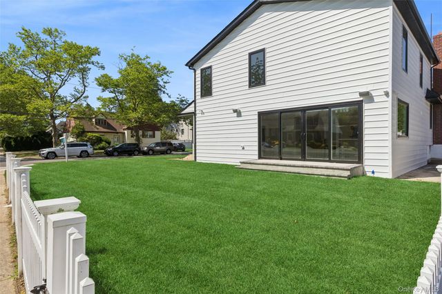 934 Eileen Terrace, Woodmere, NY 11598