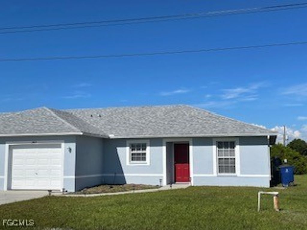 1801/1803 Gordon AVE S, Lehigh Acres, FL 33973